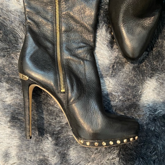 Michael Kors Gold Rivet Boots. - Picture 1 of 8